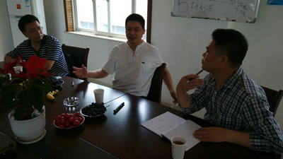 General Manager Ye and Chairman Ye are communicating with chief tutor of Tiancheng